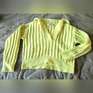 Cute Semi-Cropped Sweater